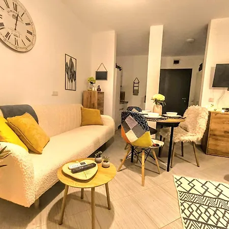 Апартаменты Superior With Terrace In 4star Life